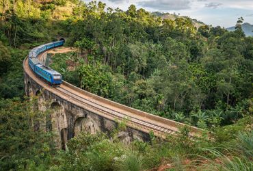 Kelionė traukiniu į Elą